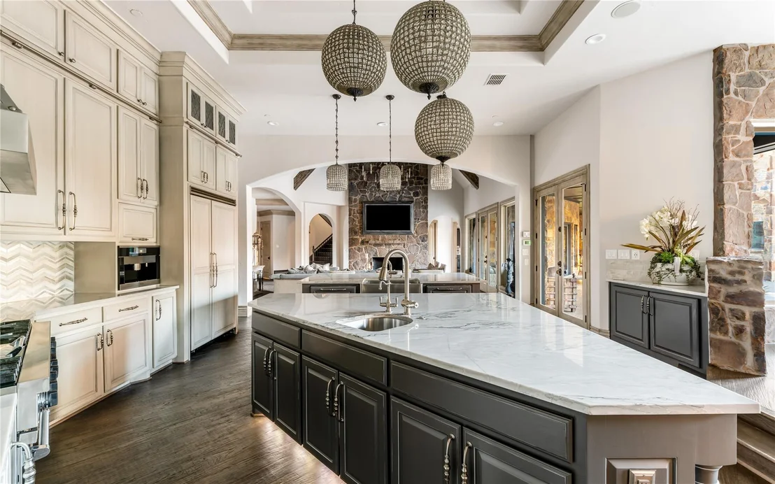 Photo of 2656 Twelve Oaks Lane