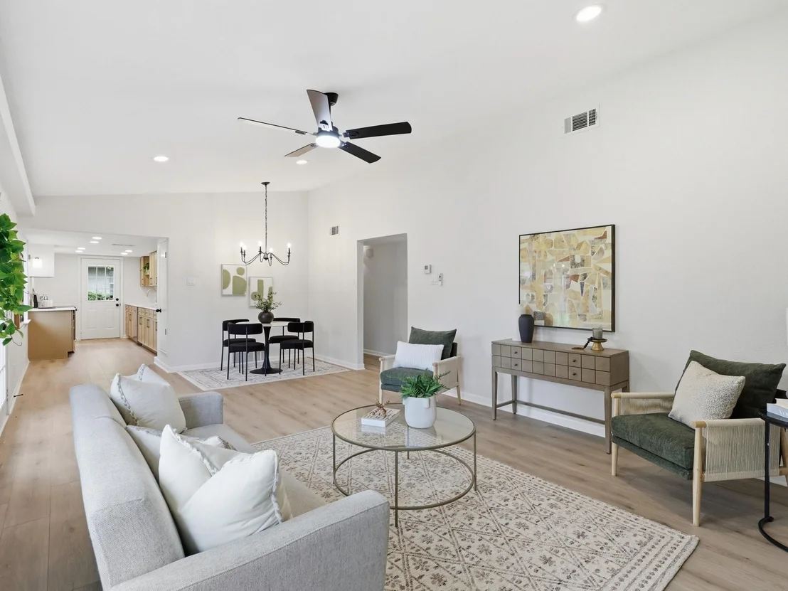 Photo of 732 Pinehurst Drive