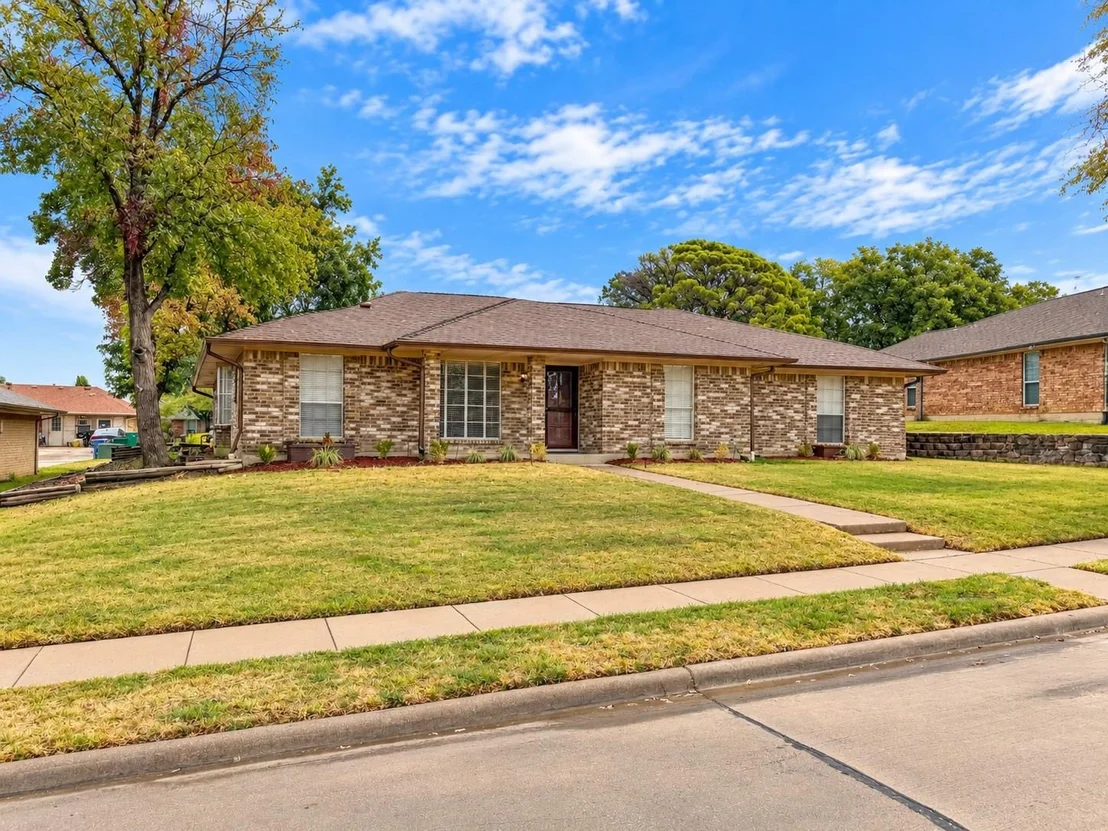 Photo of 1605 Brighton Drive