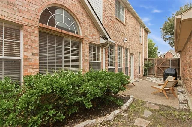 Photo of 8644 Forest Glen Drive
