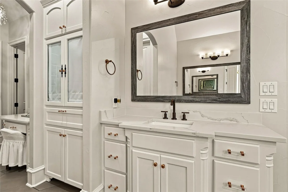 Photo of 2120 Meadow View Drive