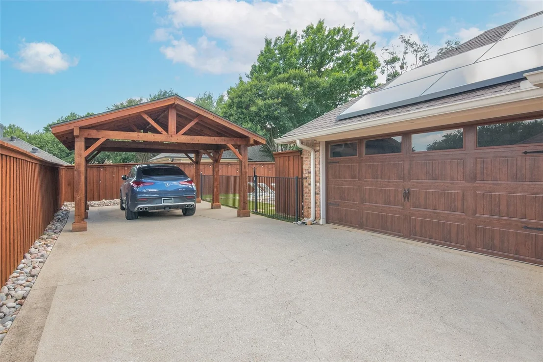 Photo of 2919 Sweet Briar Street