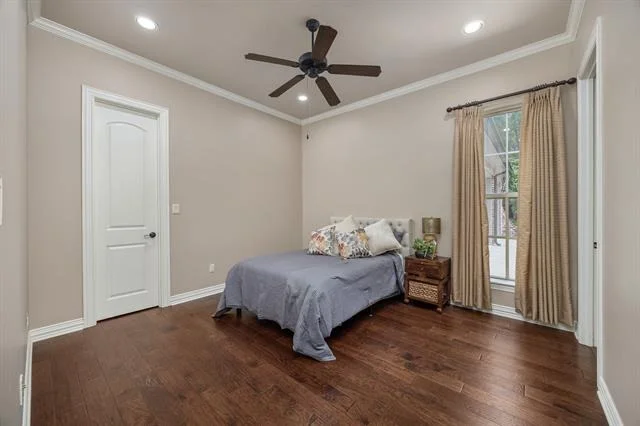 Photo of 1915 Stonegate Valley Drive
