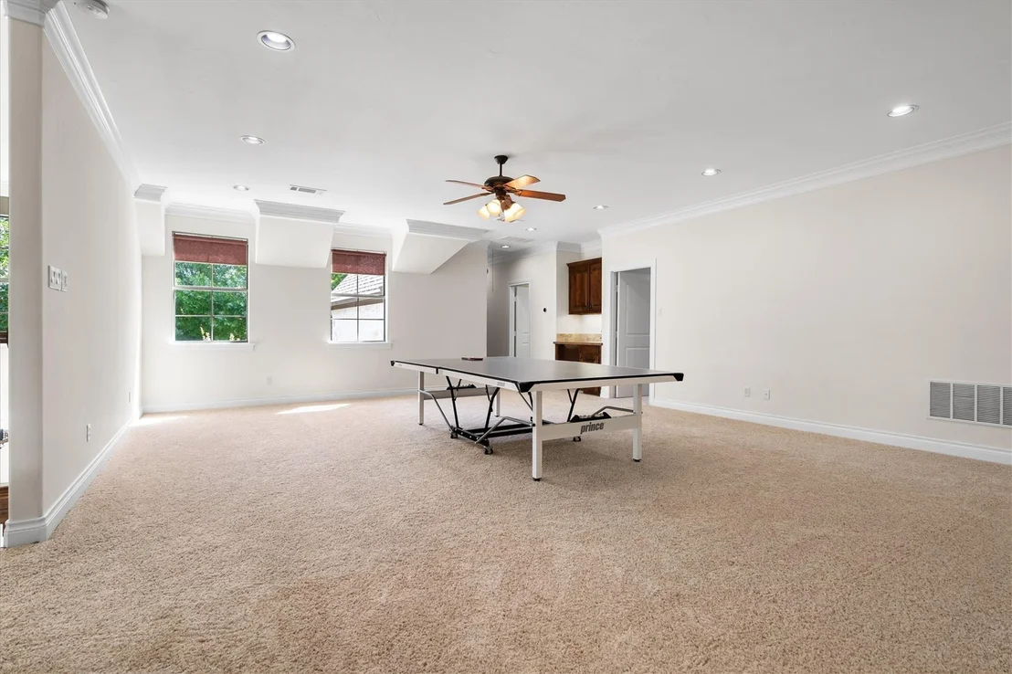 Photo of 3225 Clubview Drive