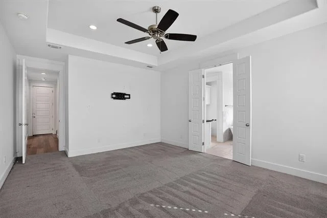 Photo of 1040 Agnes N