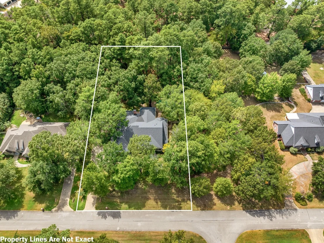 Photo of 17820 Oak Forest Drive