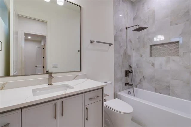Photo of 3629 Vancouver Drive