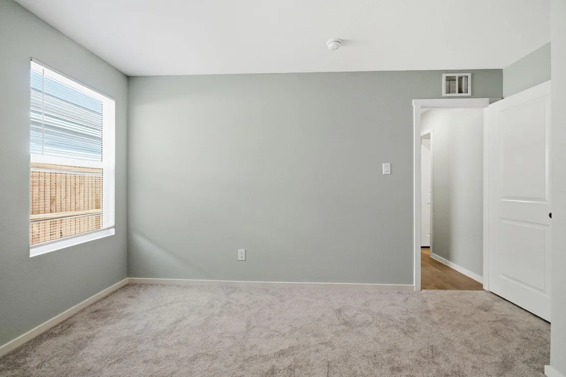Photo of 205 Poplar Place