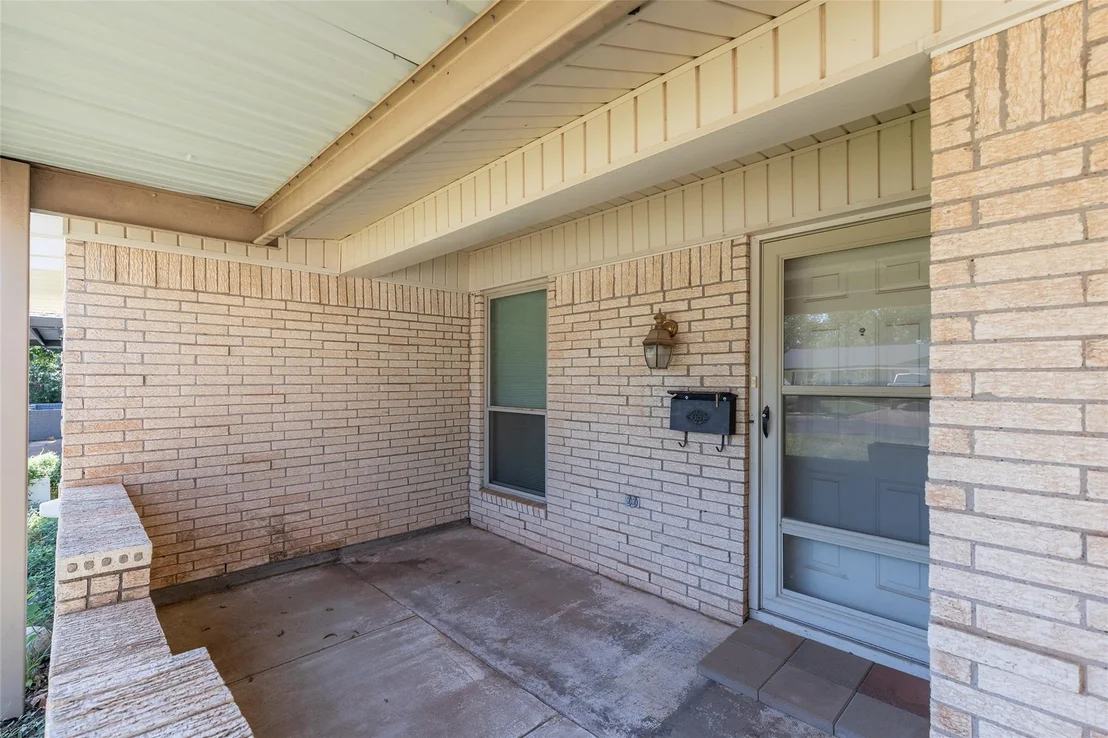 Photo of 5309 Llano Street