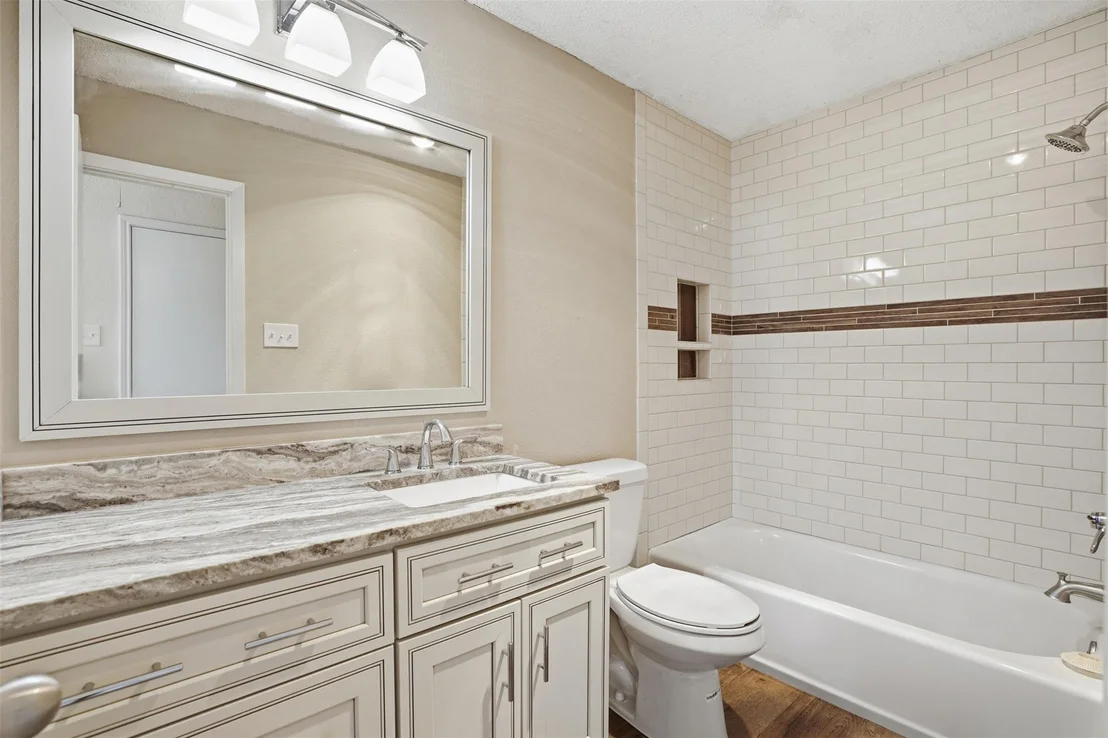 Photo of 6021 Dusty Road
