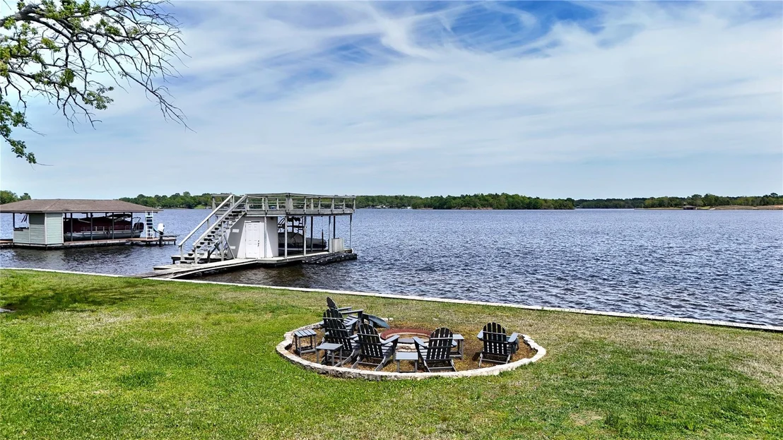 Photo of 7811 Double Oaks Road