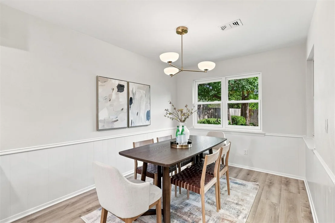 Photo of 1905 Midcrest Drive