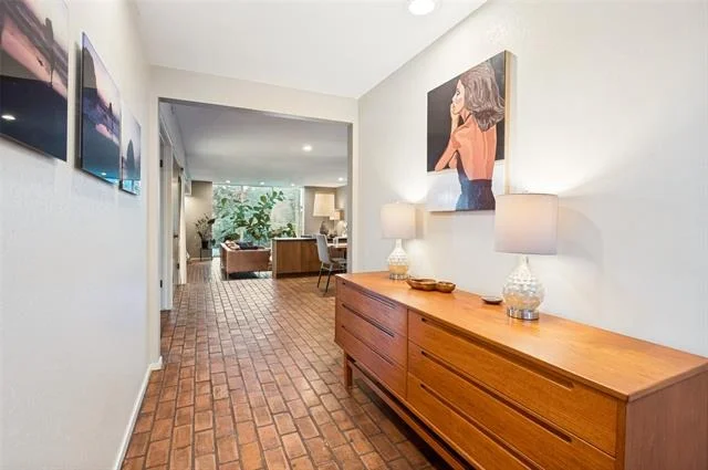 Photo of 6652 Talbot Parkway