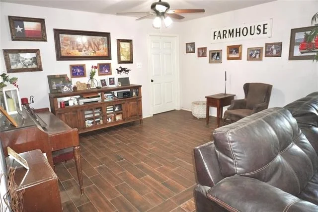 Photo of 9612 West Highway 199