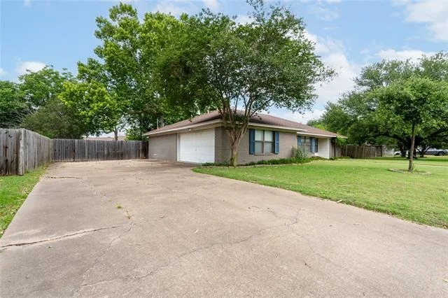 Photo of 152 Marylee Drive