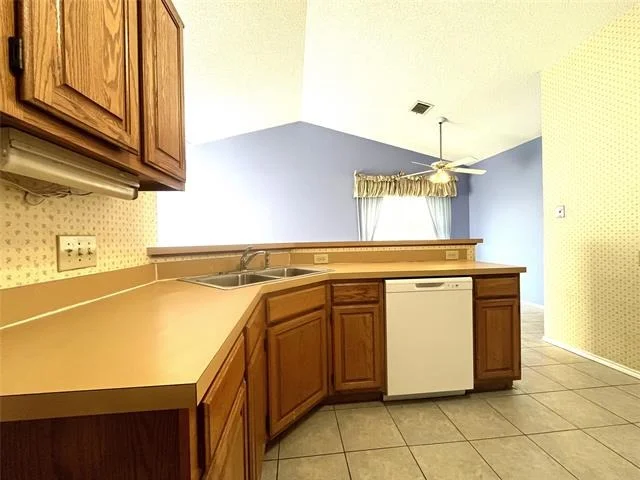 Photo of 5409 Lookout Trail