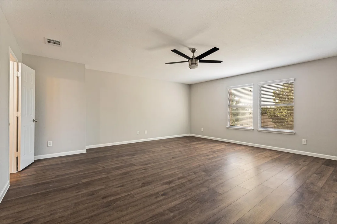 Photo of 1004 Triple Crown Drive