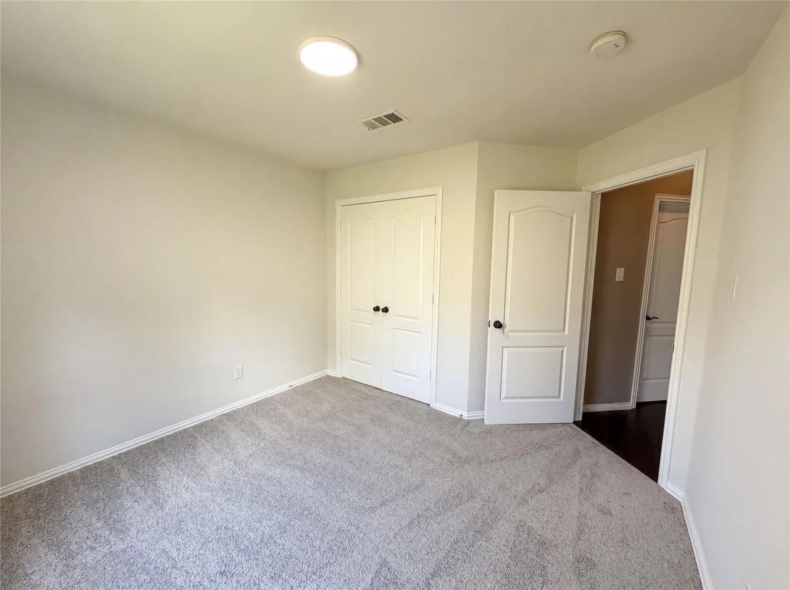 Photo of 525 Hidden Oak Lane