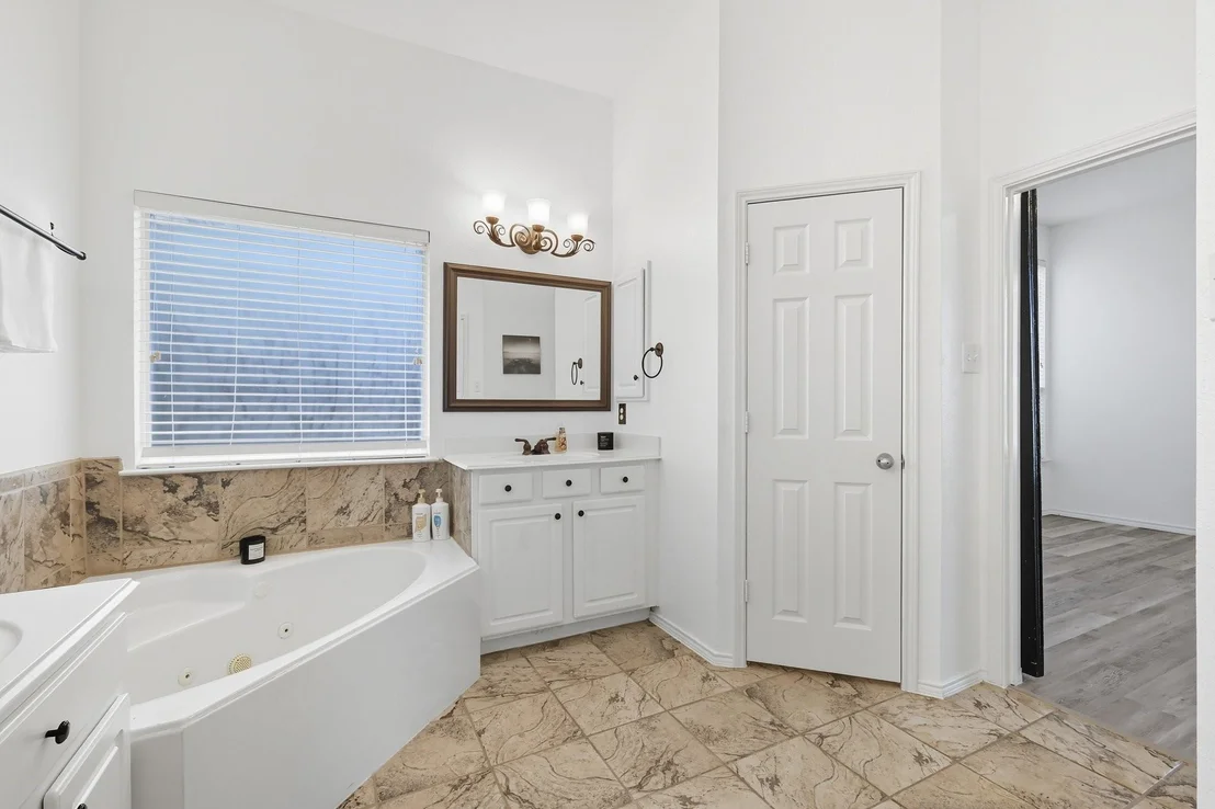 Photo of 13180 Mannheim Drive