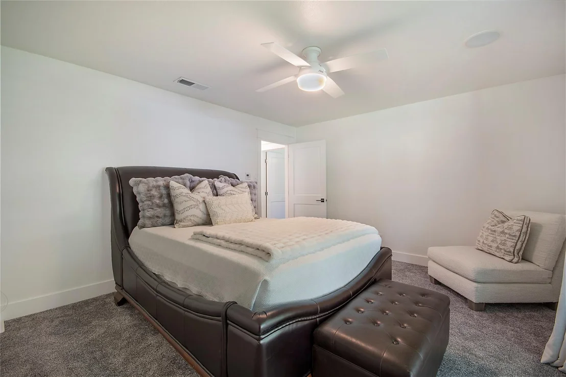 Photo of 1049 Forest Grove Drive