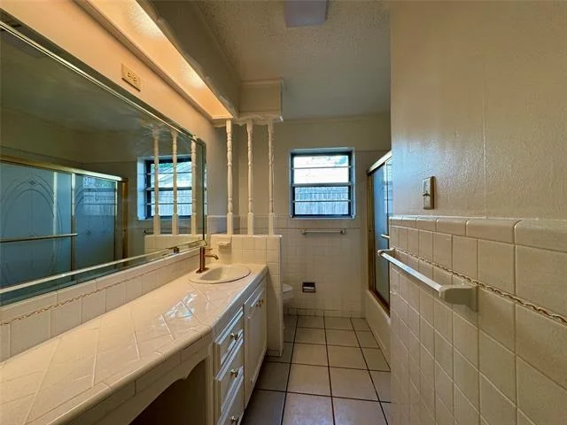 Photo of 3334 Santa Monica Drive
