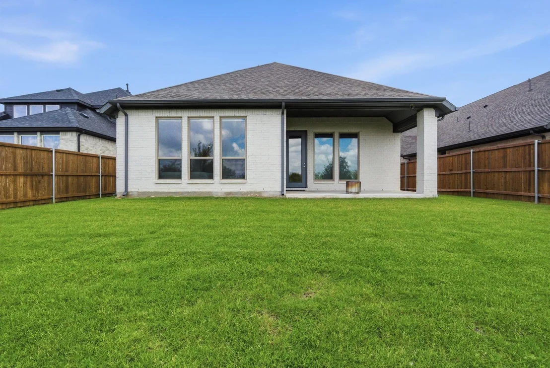 Photo of 915 Winter Cherry Lane