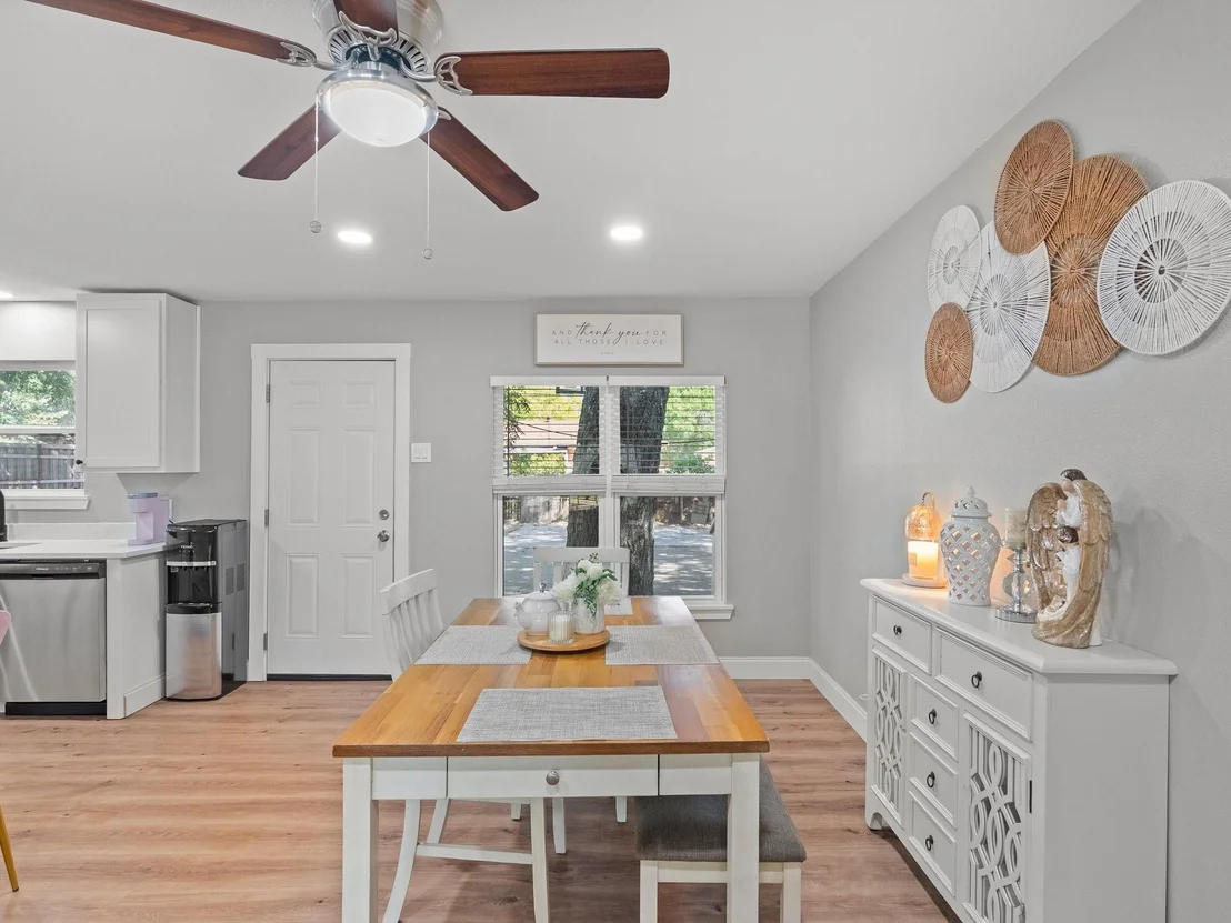 Photo of 9255 Palisade Drive