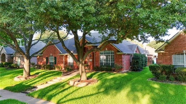 Photo of 306 Fairfax Drive