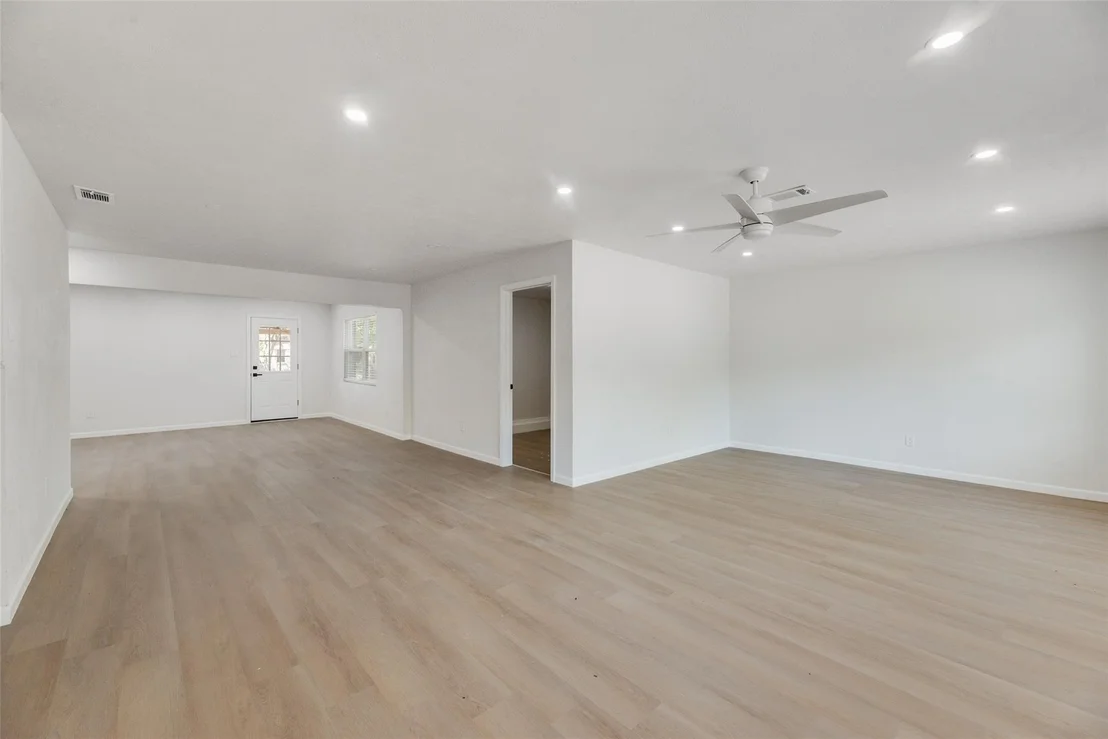 Photo of 409 Birchwood Circle