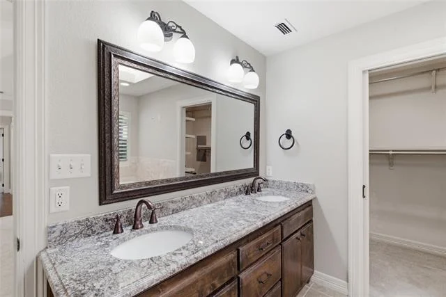 Photo of 1515 Oak Forest Drive