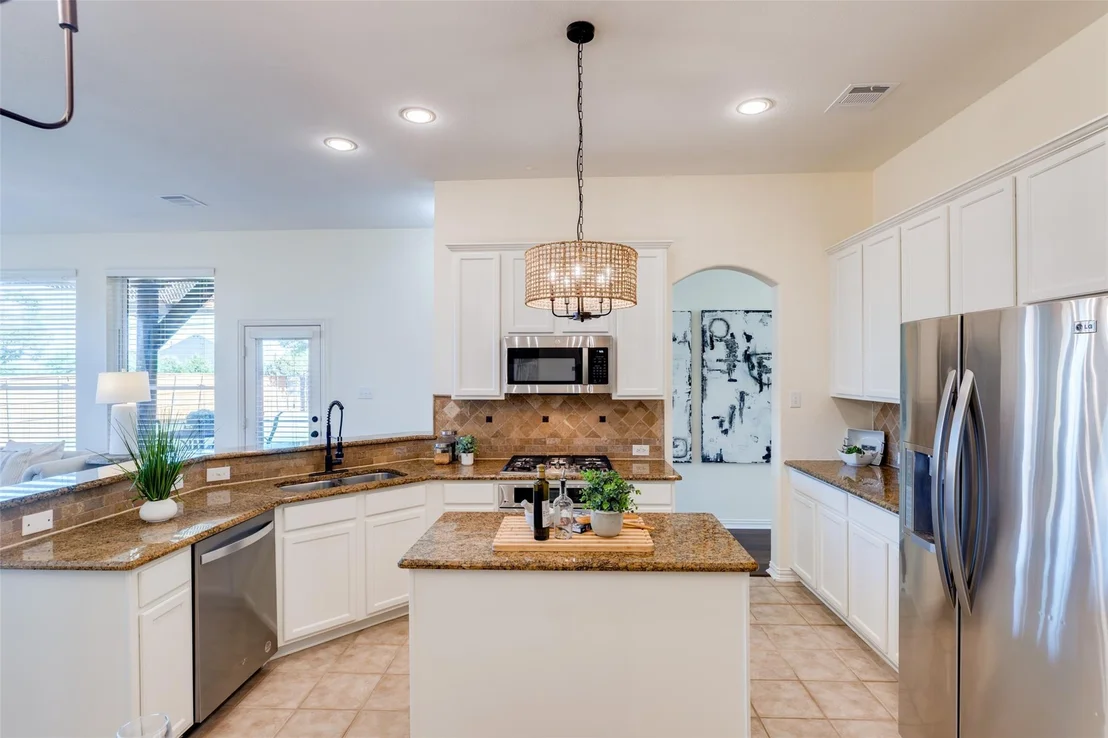 Photo of 881 Sibyl Lane