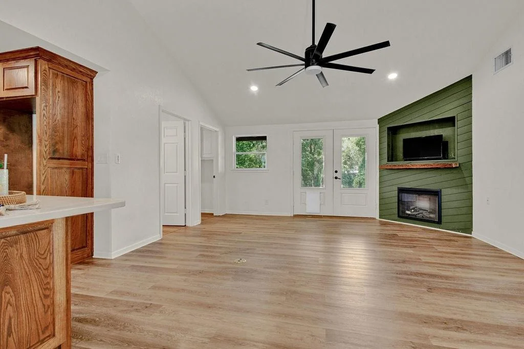 Photo of 224 Hideaway Lane E
