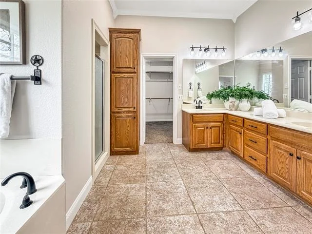 Photo of 1008 Bosque Ridge Road