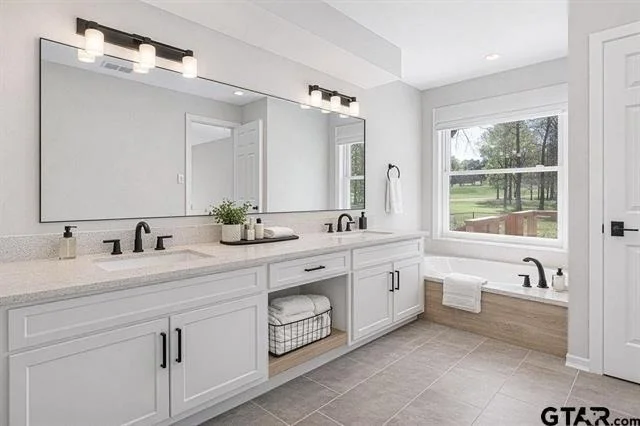Photo of 206 Hideaway Lane Central