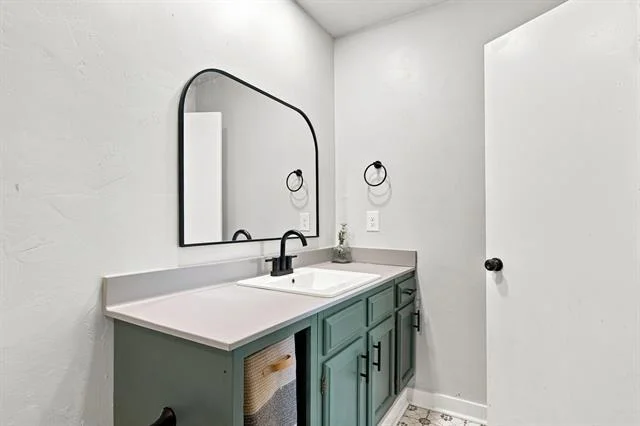 Photo of 749 Chanticleers Lane