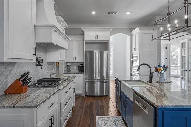 Photo of 2615 Harborside Drive