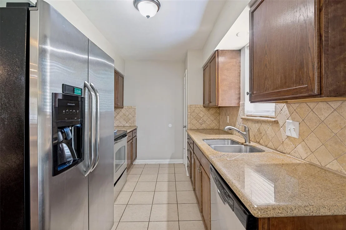 Photo of 1404 Timberlake Circle