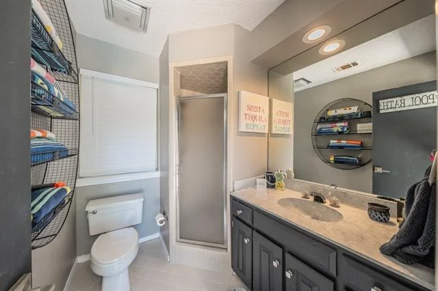 Photo of 1406 Riverview Drive