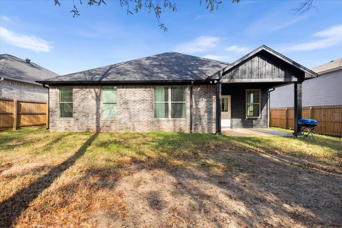 Photo of 237 Oak Valley Drive