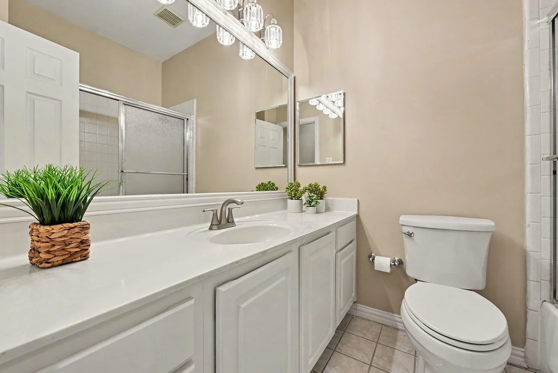 Photo of 401 Stonebridge Circle