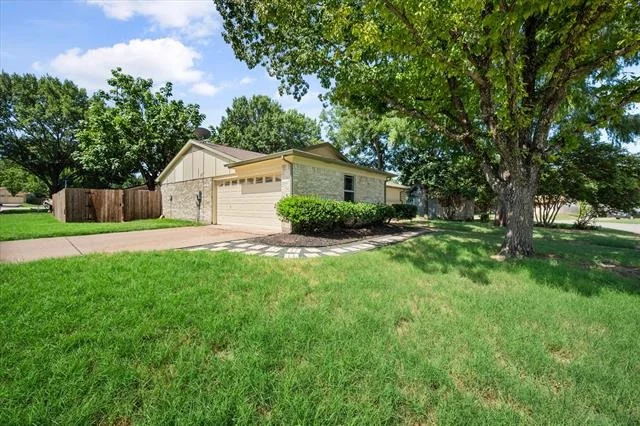 Photo of 5100 Lasalle Drive
