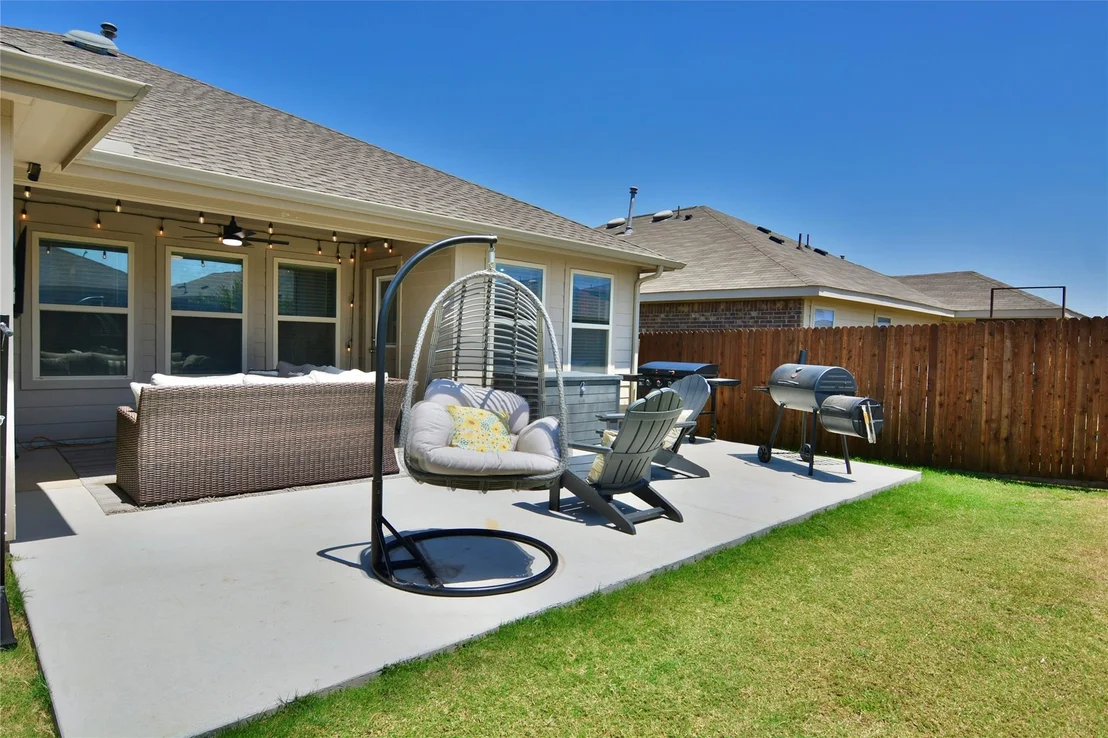 Photo of 465 Pollyann Trail