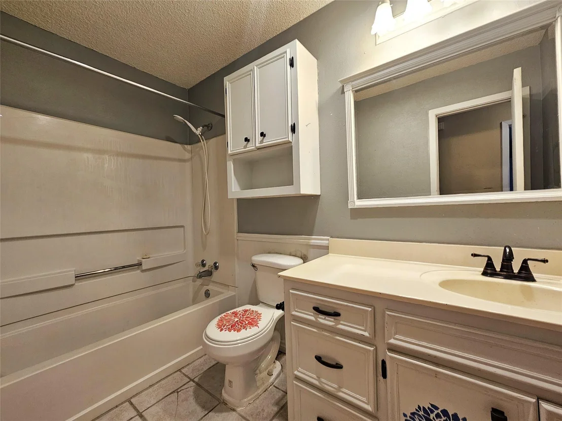 Photo of 710 Cherry Drive