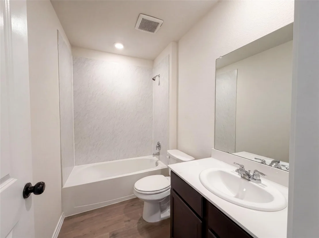 Photo of 6424 Waterfall Lane