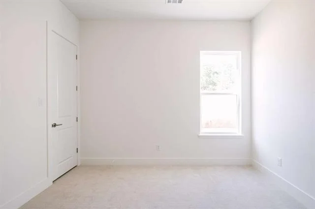 Photo of 1027 Twin Creeks Drive