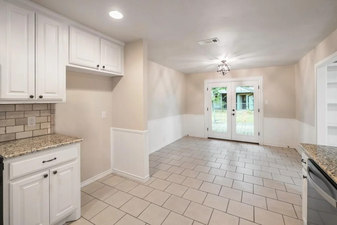 Photo of 1 Oakridge Circle