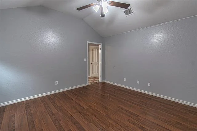 Photo of 348 Craddock Drive