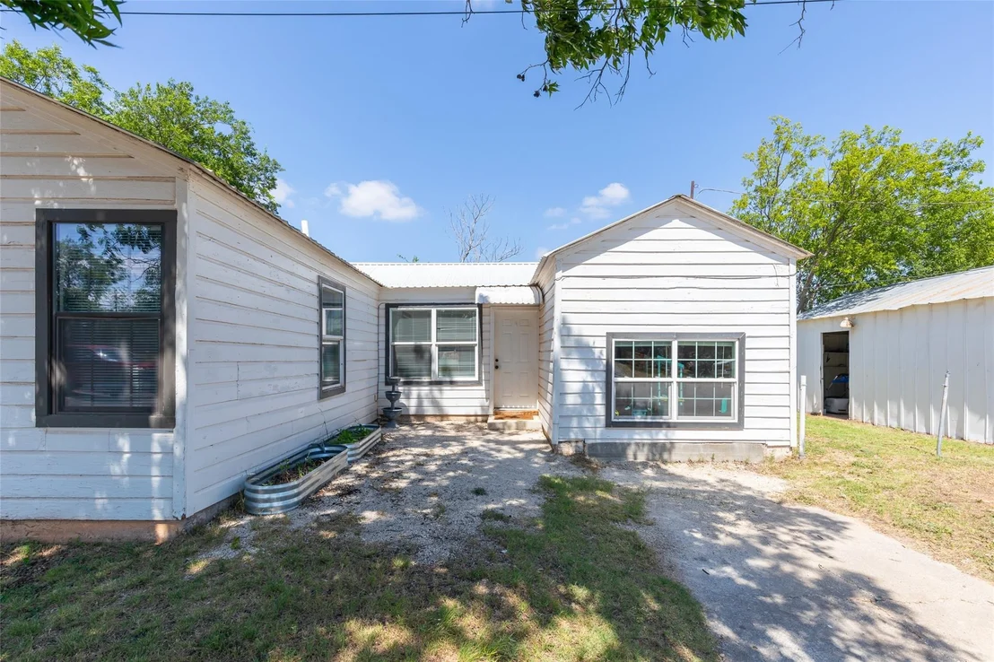 Photo of 2302 N 18th Street