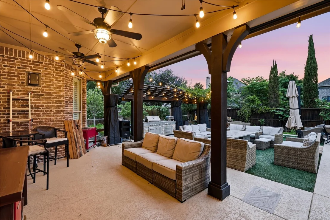 Photo of 9031 Cedar Ridge