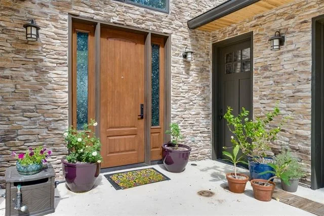 Photo of 127 Lake Bluff Drive